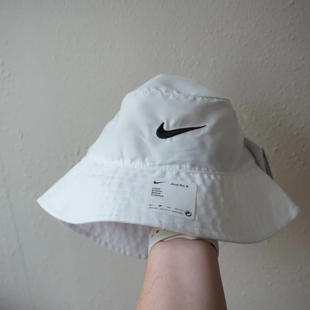 Nike Kids White Bucket Hat Swoosh Logo UPF 40+ Sun Protection NEW